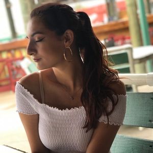 Meet your Posher, Salima